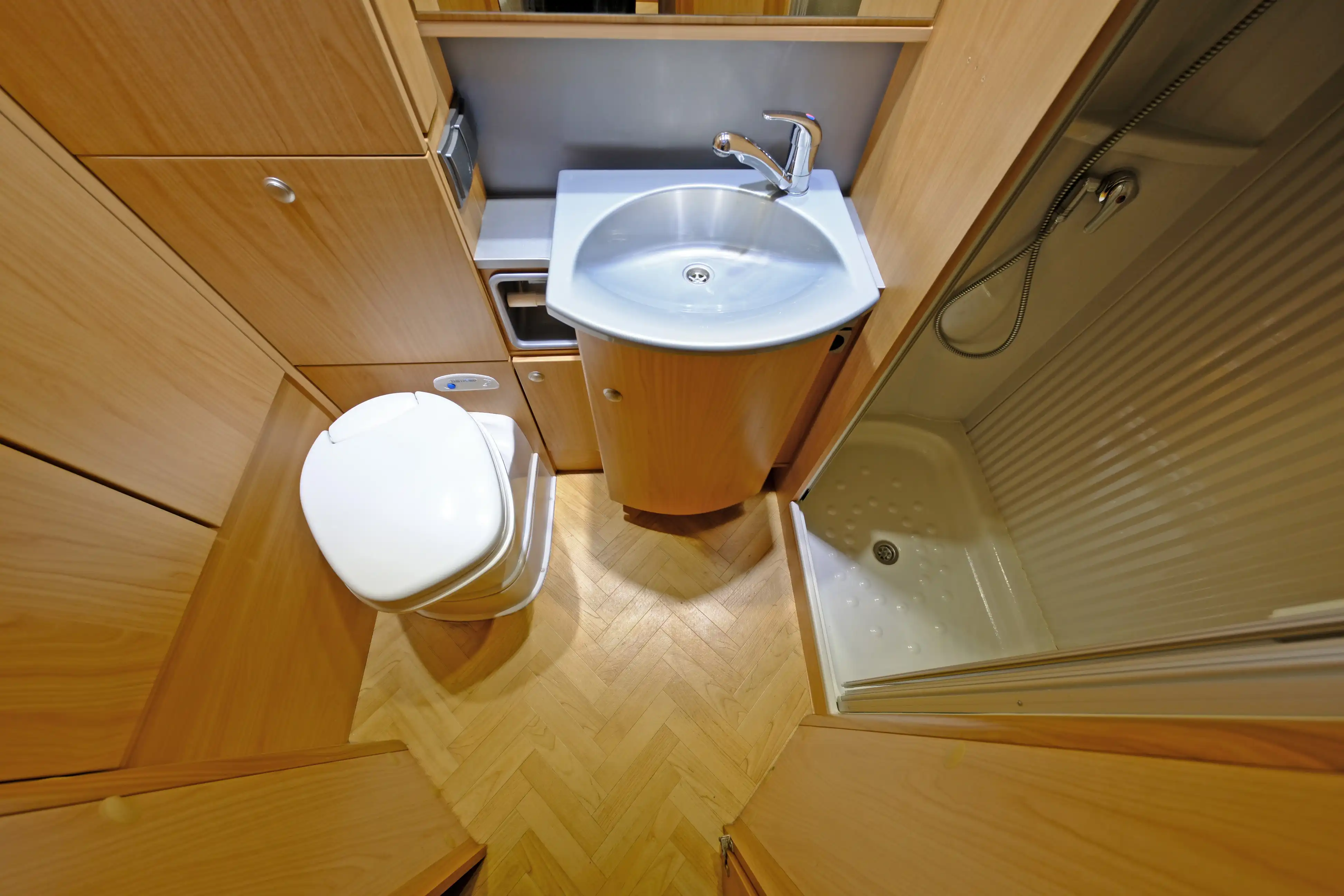 BUERSTNER Delfin Performance T 700 - Ansicht 12